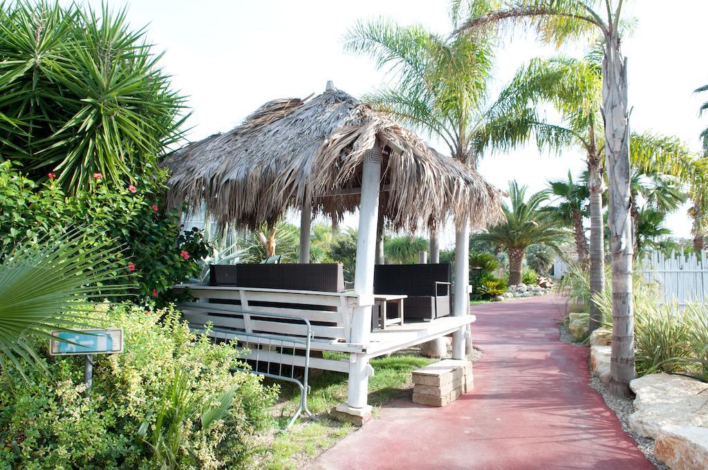 Seven Maze Charming House Bed & Breakfast Bari Exterior photo